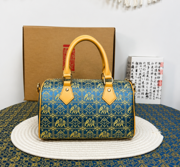 Barrel Bag