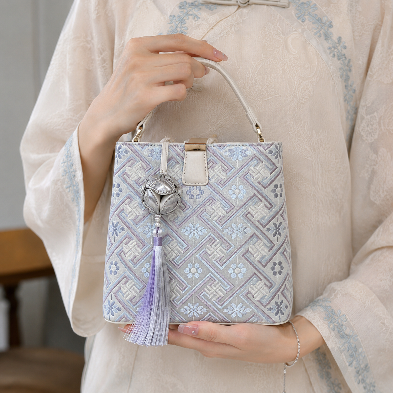 Bucket Bag - Image 1