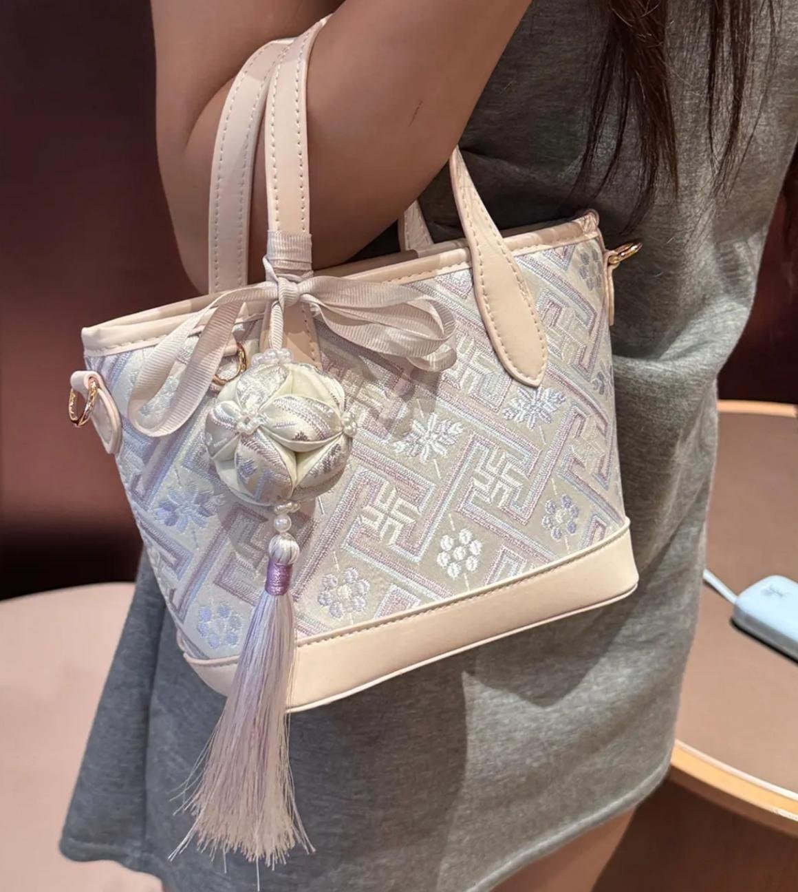 MINITote Bag - Image 4