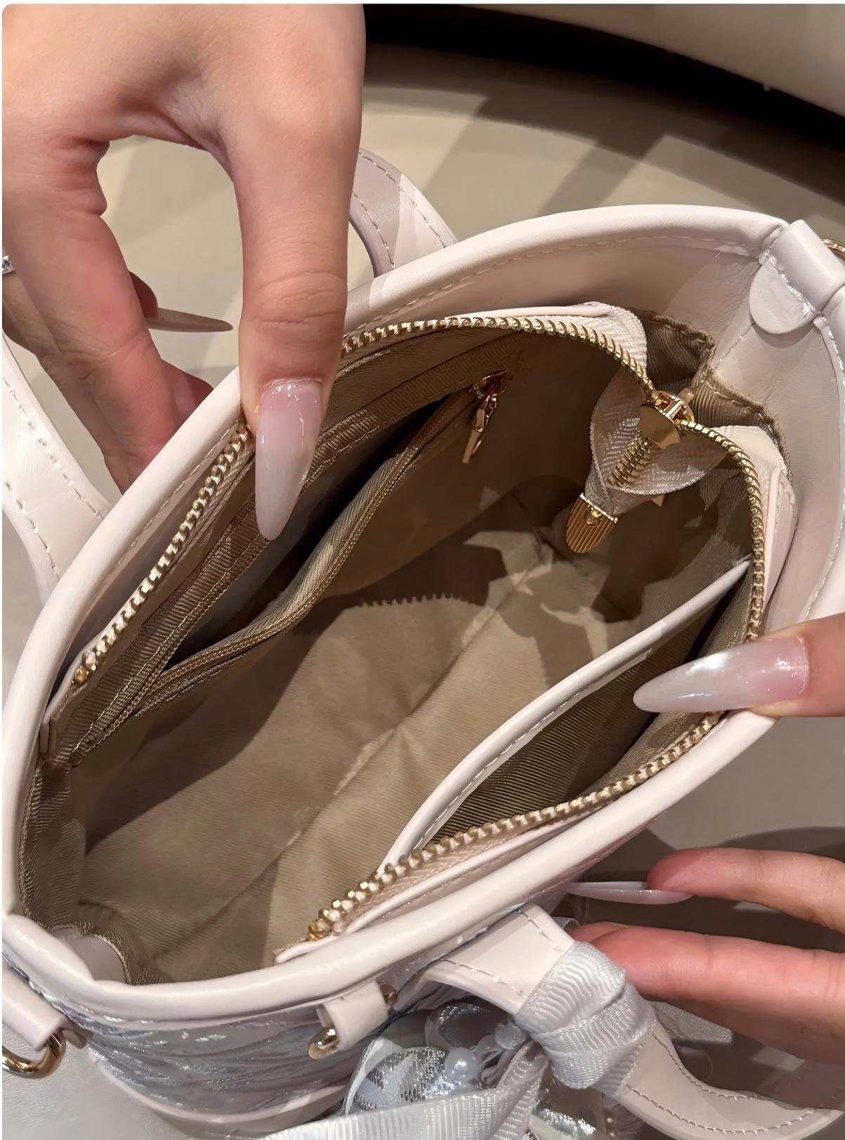 MINITote Bag - Image 3