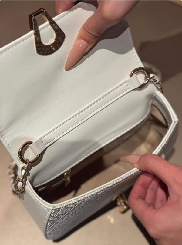Quilted Chain Strap Purse