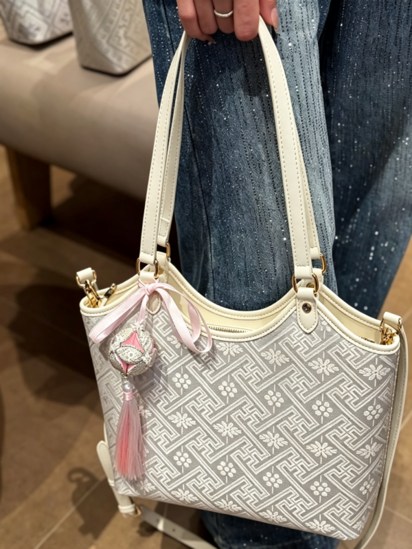 Scalloped Medium Tote Bag