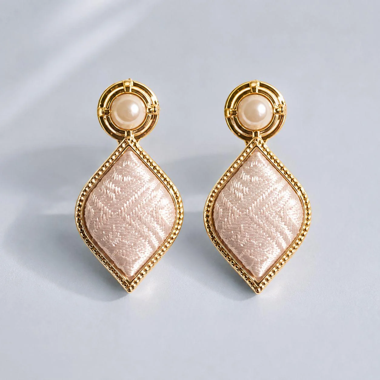 Pink Diamond-Shaped Drop Earrings wholesale earrings